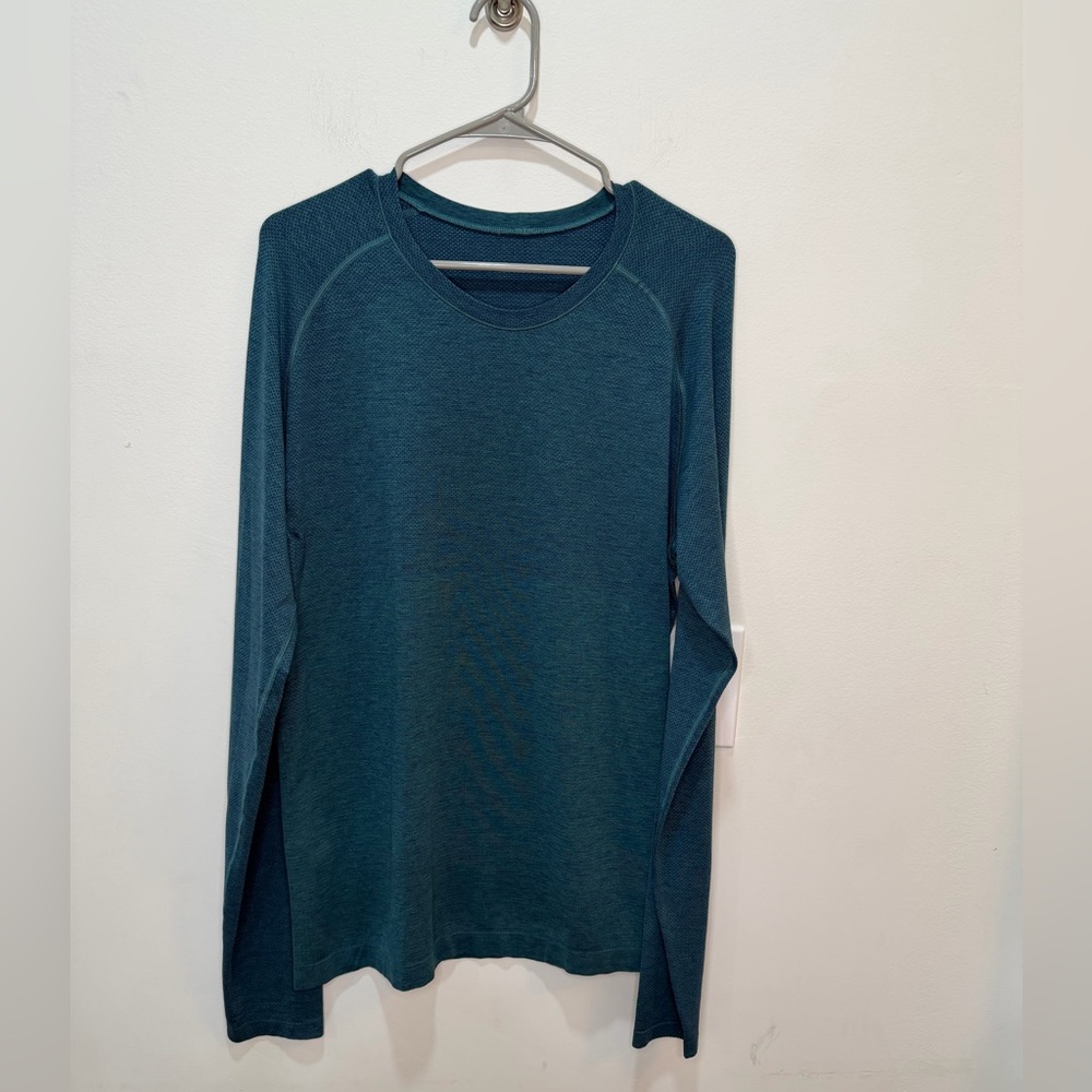lululemon Men’s Metal Vent Tech Long-Sleeve Shirt L